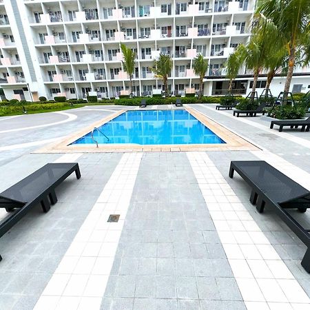 Casa Salcedo - Field Residences Paranaque City Εξωτερικό φωτογραφία
