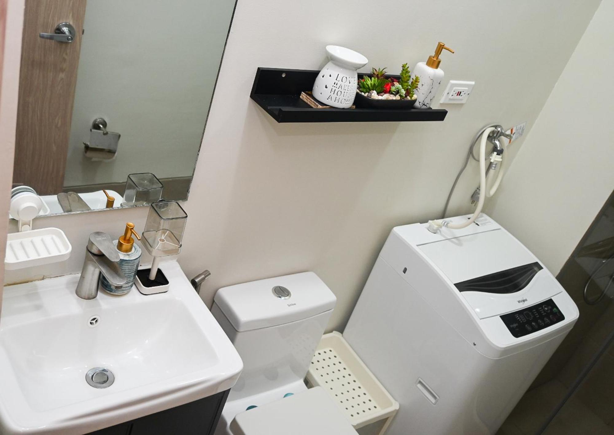 Casa Salcedo - Field Residences Paranaque City Εξωτερικό φωτογραφία